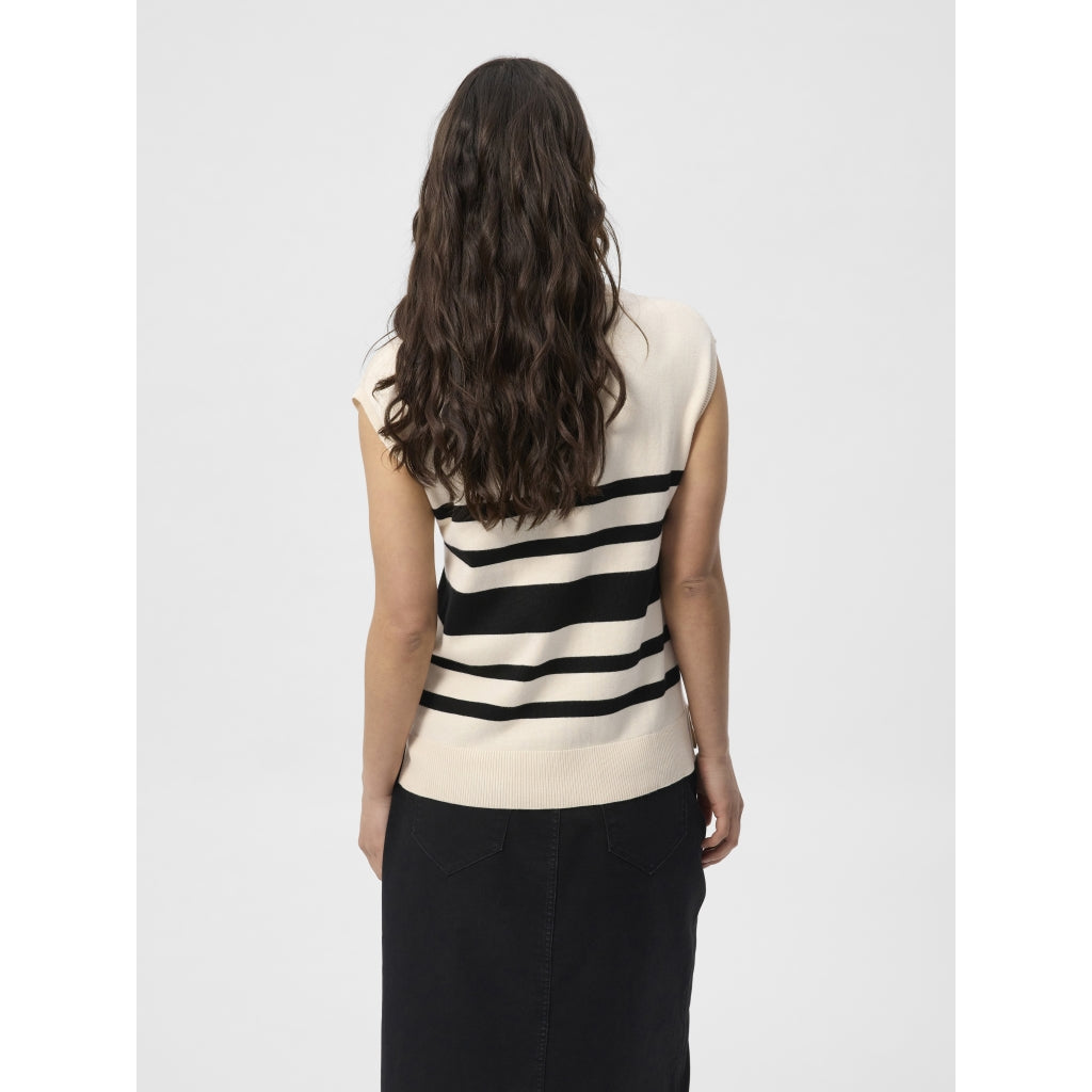RG_Kia - Off White